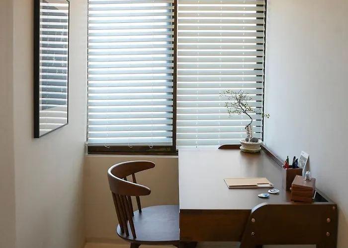 Villa Breeze In Namsan-서울역 공항철도 Ktx 2층단독사용 방2 침대3 소파베드1 업무공간 최대7인 남산뷰 명동