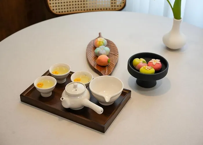 Breeze In Namsan-서울역 공항철도 Ktx 2층단독사용 방2 침대3 소파베드1 업무공간 최대7인 남산뷰 명동 *
