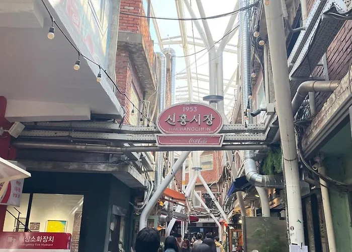 Breeze In Namsan-서울역 공항철도 Ktx 2층단독사용 방2 침대3 소파베드1 업무공간 최대7인 남산뷰 명동 * Séoul