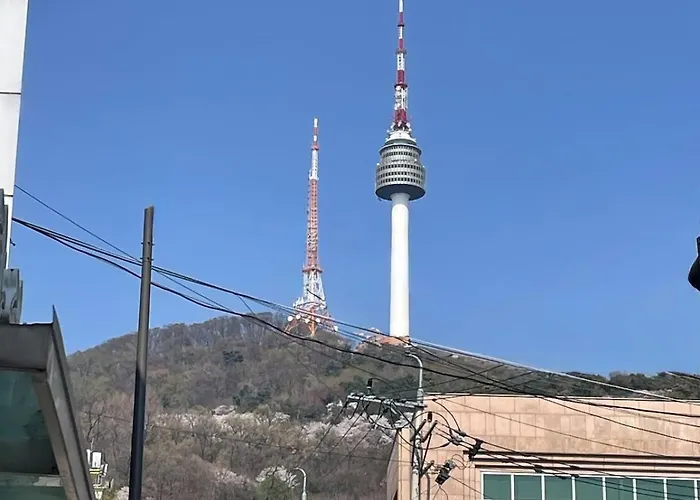 Villa Breeze In Namsan-서울역 공항철도 Ktx 2층단독사용 방2 침대3 소파베드1 업무공간 최대7인 남산뷰 명동 Séoul